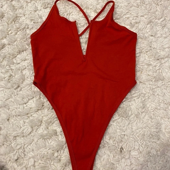 Vneck bodysuit - Picture 1 of 3